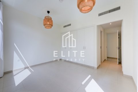 Townhouse in Town Square, Dubai, UAE 4 bedrooms, 220 sq.m. № 736026 - photo 13
