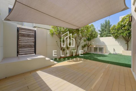 Townhouse in Town Square, Dubai, UAE 4 bedrooms, 220 sq.m. № 736026 - photo 28