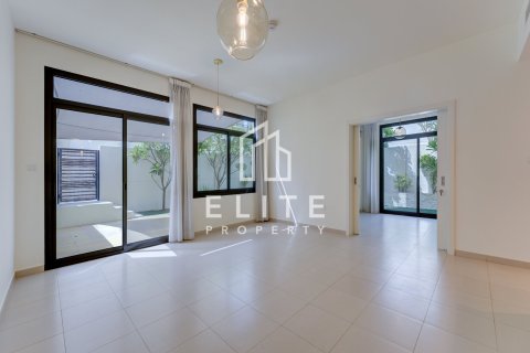 Townhouse in Town Square, Dubai, UAE 4 bedrooms, 220 sq.m. № 736026 - photo 18
