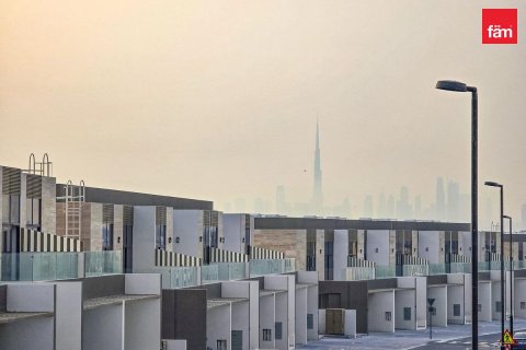 Řadový dům v Dubai, SAE 4 ložnice, 187.3 m² Č.: 638381 - fotografie 1