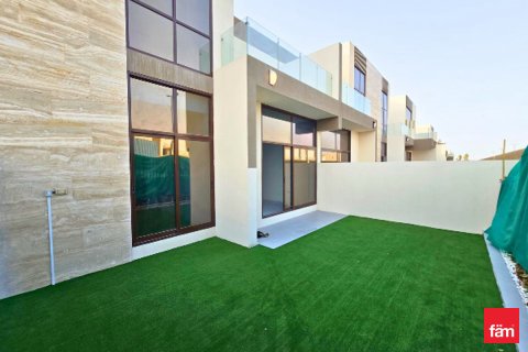 Řadový dům v Dubai, SAE 4 ložnice, 187.3 m² Č.: 638381 - fotografie 2