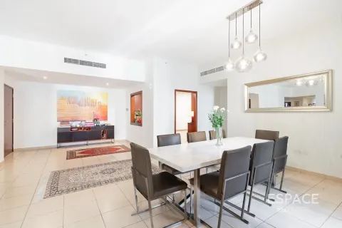 Apartament do wynajęcia w Jumeirah Beach Residence, Dubai, ZEA 4 sypialnie, 289 mkw., nr 738380 - zdjęcie 10