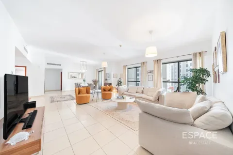 Apartament do wynajęcia w Jumeirah Beach Residence, Dubai, ZEA 4 sypialnie, 289 mkw., nr 738380 - zdjęcie 2