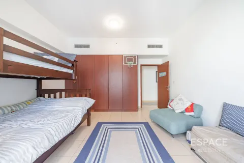 Apartament do wynajęcia w Jumeirah Beach Residence, Dubai, ZEA 4 sypialnie, 289 mkw., nr 738380 - zdjęcie 15