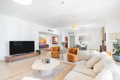 Apartament do wynajęcia w Jumeirah Beach Residence, Dubai, ZEA 4 sypialnie, 289 mkw., nr 738380 - zdjęcie 3