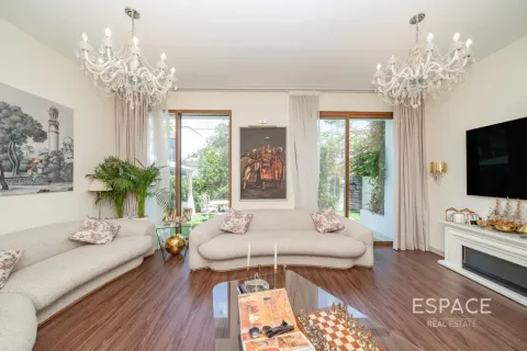 Vilë në Dubai Hills Estate, Emiratet e Bashkuara Arabe 4 dhoma gjumi, 232 m2. № 738376 - Foto 3