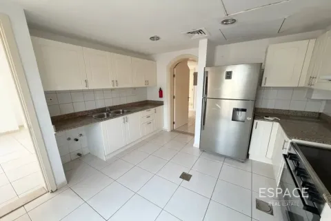 Villa te huur in The Springs, Dubai, VAE 3 slaapkamers, 209 vr.m., nr 738382 - foto 3