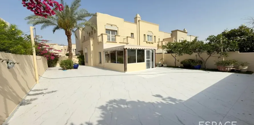 Villa in The Springs, Dubai, VAE 3 slaapkamers, 209 vr.m. nr 738382