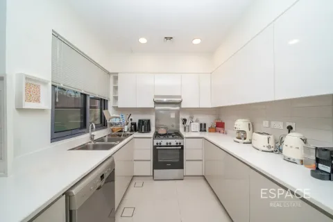 Vila u gradu Dubai Hills Estate, UAE 4 spavaće sobe, 230 m2 Br. 738377 - Slika 6