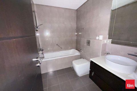 Apartmen di Business Bay, Dubai, UAE 2 bilik tidur, 88.4 meter persegi № 689202 - foto 12