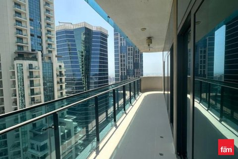 Apartmen di Business Bay, Dubai, UAE 2 bilik tidur, 88.4 meter persegi № 689202 - foto 3