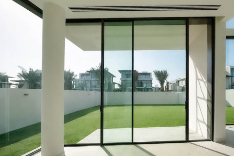 Villa à louer à Dubai, EAU 4 chambres, 578.53 m2 № 750683 - photo 8
