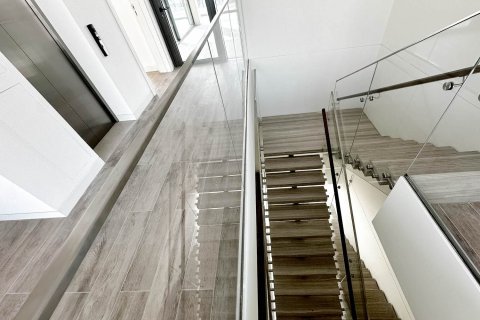 Villa à louer à Dubai, EAU 4 chambres, 578.53 m2 № 750683 - photo 13