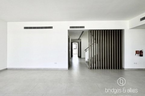 Huvila Al Furjan, Dubai, Arabiemiraatit 5 makuuhuonetta, 659.7 m2 № 669262 - kuva 5