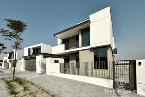 Huvila Al Furjan, Dubai, Arabiemiraatit 5 makuuhuonetta, 659.7 m2 № 669262 - kuva 24