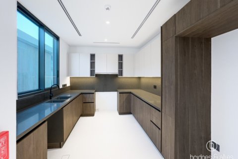 Vila u gradu Dubai, UAE 5 spavaće sobe, 536.3 m2 Br. 669260 - Slika 4