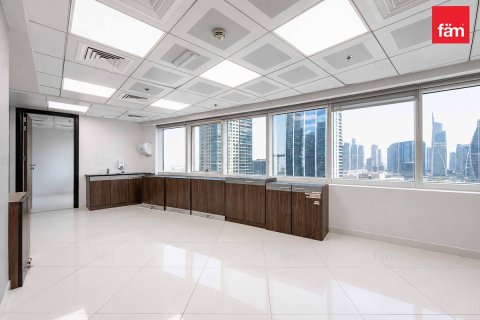 Opisina sa Dubai, UAE 1044.1 sq.m. № 732974 - larawan 8