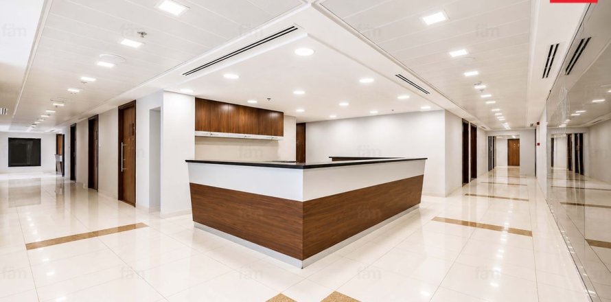 Opisina sa Dubai, UAE 1044.1 sq.m. № 732974
