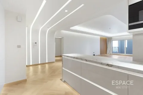 Apartamento en alquiler en Palm Jumeirah, Dubai, EAU 3 dormitorios, 230 m2 № 661184 - foto 1