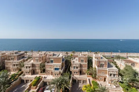 Apartamento en alquiler en Palm Jumeirah, Dubai, EAU 3 dormitorios, 230 m2 № 661184 - foto 19