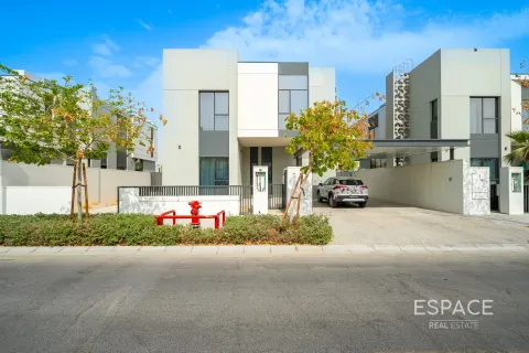 Vila v Al Furjan, Dubai, SAE 5 spální, 414 m2 č. 661182 - Fotografia 1