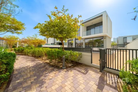 Vila v Al Furjan, Dubai, SAE 5 spální, 414 m2 č. 661182 - Fotografia 18