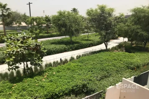 וילה להשכרה ב Tilal Al Ghaf, Dubai, איחוד האמירויות  4 חדרי שינה, 219 מ"ר, מספר 661185 - תמונה 1