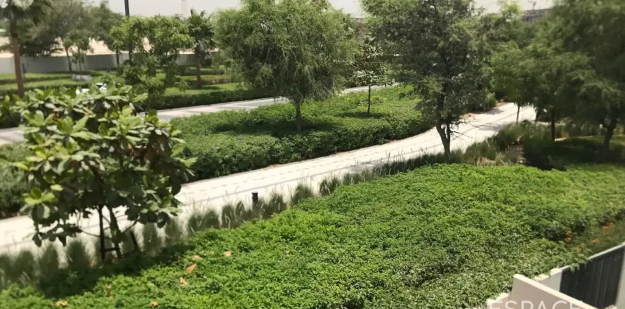 וילה ב Tilal Al Ghaf, Dubai, איחוד האמירויות 4 חדרי שינה, 219 מ"ר מספר 661185