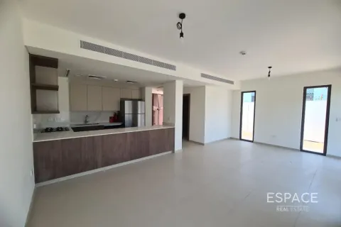 וילה להשכרה ב Tilal Al Ghaf, Dubai, איחוד האמירויות  4 חדרי שינה, 219 מ"ר, מספר 661185 - תמונה 3