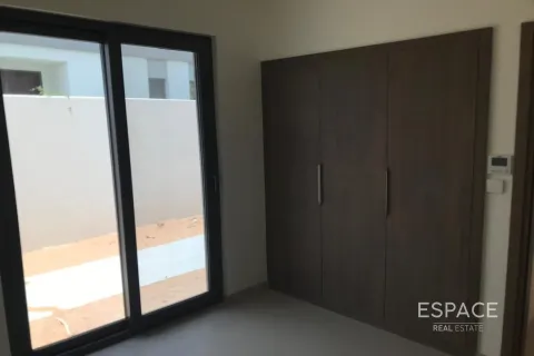 וילה להשכרה ב Tilal Al Ghaf, Dubai, איחוד האמירויות  4 חדרי שינה, 219 מ"ר, מספר 661185 - תמונה 12