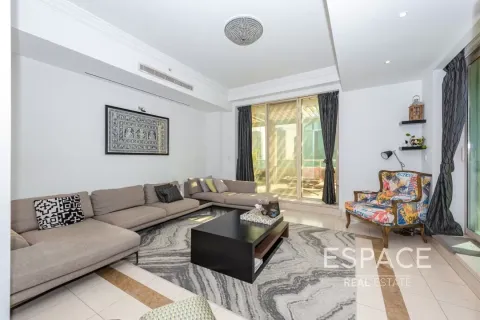 Apartemen di Dubai Marina, UEA 3 kamar tidur, 263 m2 nomor 661183 - foto 2
