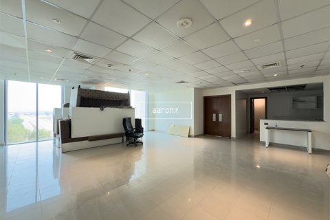 Business Bay, Dubai, संयुक्त अरब अमीरात में कार्यालय, 199.7 वर्ग मीटर, संख्या 640182 - फ़ोटो 3
