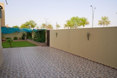 Зняти в оренду квартиру в Dubai South (Dubai World Central), Дубай, ОАЕ 3 спальні, 251м2, № 658724 - фото 19