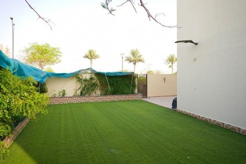 Зняти в оренду квартиру в Dubai South (Dubai World Central), Дубай, ОАЕ 3 спальні, 251м2, № 658724 - фото 16