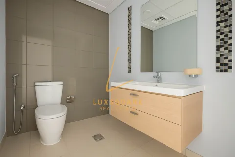 Appartement te huur in DAMAC Hills (Akoya by DAMAC), Dubai, VAE 2 slaapkamers, 135 vr.m., nr 658728 - foto 6