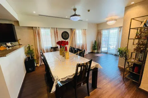 Villa en alquiler en Jumeirah Village Circle, Dubai, EAU 3 dormitorios, 729 m2 № 658730 - foto 5