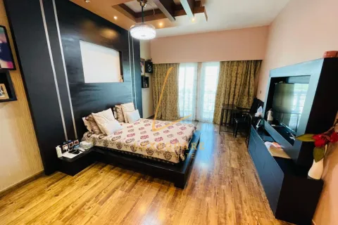 Villa en alquiler en Jumeirah Village Circle, Dubai, EAU 3 dormitorios, 729 m2 № 658730 - foto 13