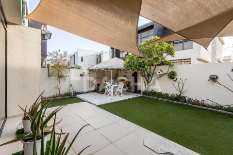 DAMAC Hills (Akoya by DAMAC), Dubai, संयुक्त अरब अमीरात में विला, 3 बेडरूम, 339 वर्ग मीटर, संख्या 706843 - फ़ोटो 24