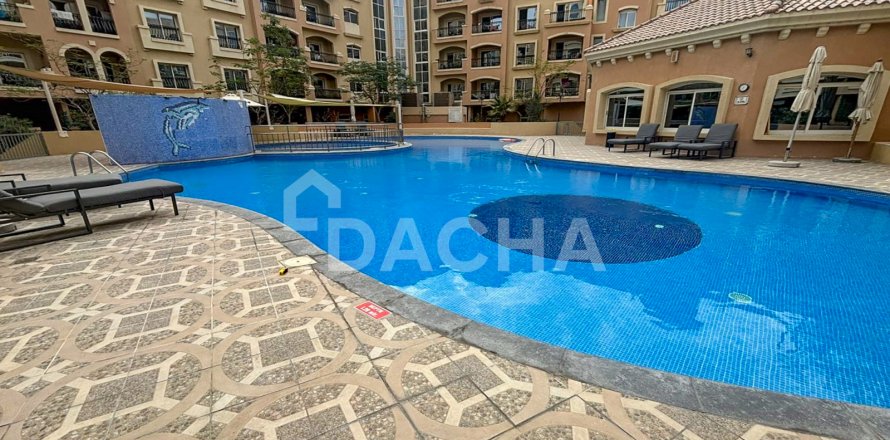 Jumeirah Village Circle, Dubai, UAE의 아파트 침실 3개, 250제곱미터 번호 706845
