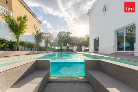 Villa til leie i Dubai, Emiratene 5 soverom, 801.7 kvm Nr. 687528 - Foto 5