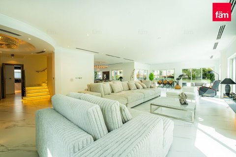 Villa in Jumeirah Park, Dubai, UAE 5 bedrooms, 801.7 sq.m. № 687528 - photo 13