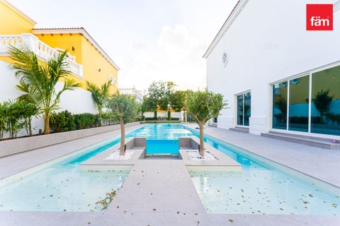 Villa til leie i Dubai, Emiratene 5 soverom, 801.7 kvm Nr. 687528 - Foto 4