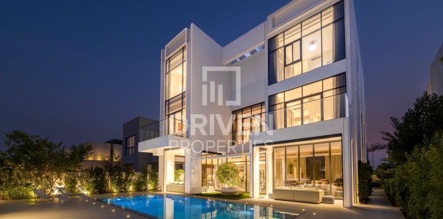 Villa i Jumeirah Park, Dubai, UAE 6 sovrum, 792 kvm Nr. 653623