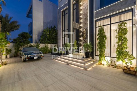 Villa till försäljning i Jumeirah Park, Dubai, UAE 6 sovrum, 792 kvm Nr. 653623 - fotografi 2