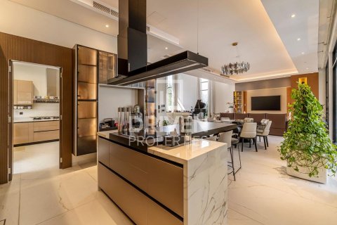 Villa till försäljning i Jumeirah Park, Dubai, UAE 6 sovrum, 792 kvm Nr. 653623 - fotografi 11