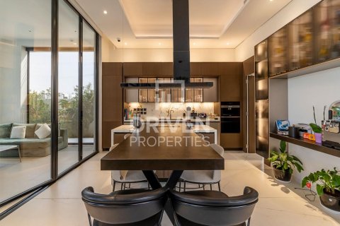 Villa till försäljning i Jumeirah Park, Dubai, UAE 6 sovrum, 792 kvm Nr. 653623 - fotografi 9