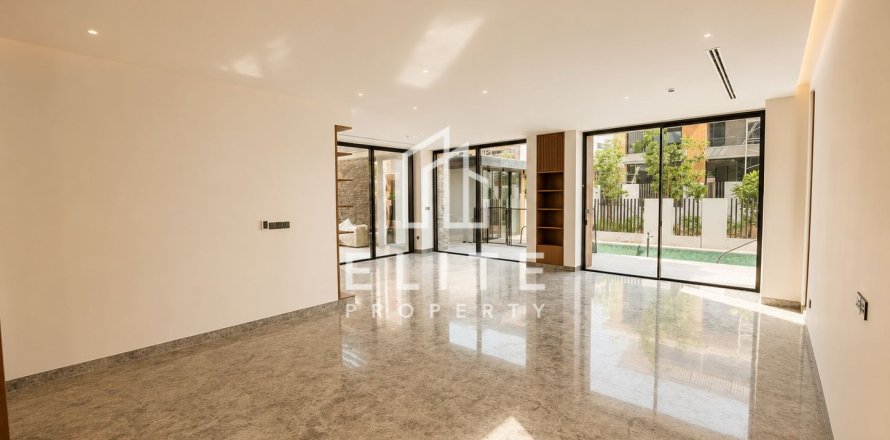 Vila u gradu Tilal Al Ghaf, Dubai, UAE 5 spavaće sobe, 578 m2 Br. 759993