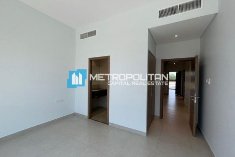 Vila v Abu Dhabi, SAE 5 spální, 423.3 m2 č. 651733 - Fotografia 3
