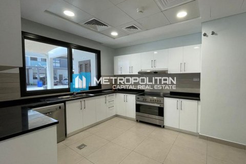 Vila v Abu Dhabi, SAE 5 spální, 423.3 m2 č. 651733 - Fotografia 6