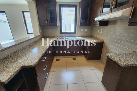 Huvila Arabian Ranches, Dubai, Arabiemiraatit 3 makuuhuonetta, 199.92725600 m2 № 651583 - kuva 10